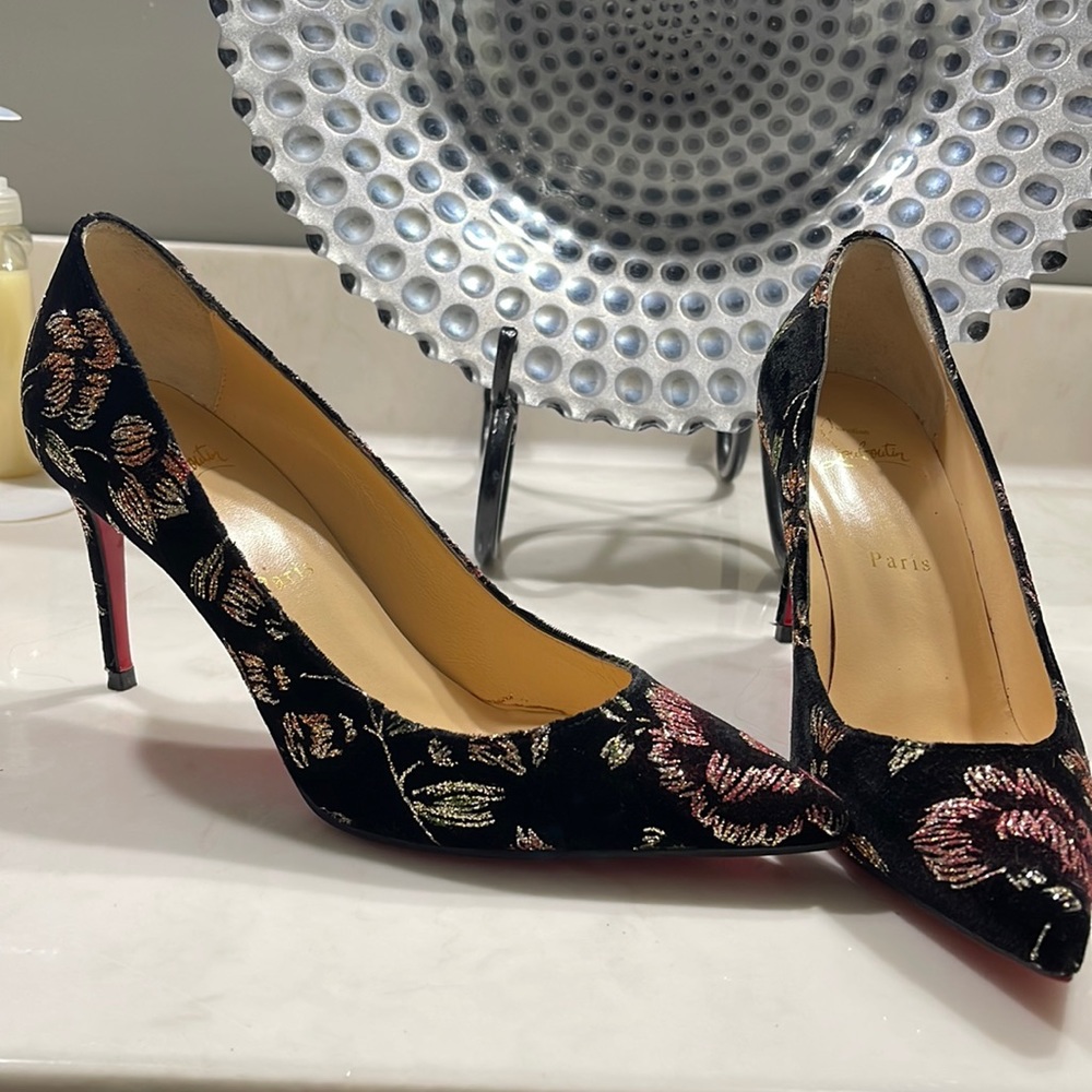 Christian Louboutin black Kate 85mm with dust bag